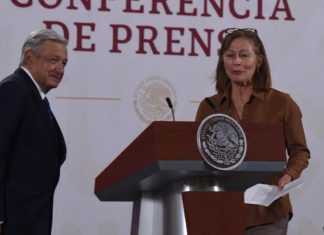 Tatiana Clouthier presenta su renuncia a la Secretaría de Economía