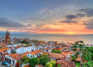 Gobierno de Jalisco y el Vaticano buscan erradicar la violencia contra menores de edad en Puerto Vallarta