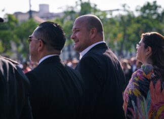 Enrique Alfaro no se baja de la contienda por la sucesión presidencial