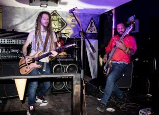 Atomic Rocket Seeders hace vibrar a Zapotlanejo