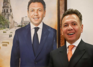 Ya luce en sala de Ex presidentes de Guadalajara retrato de Pablo Lemus