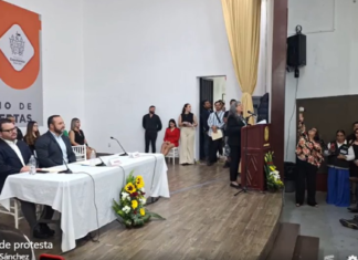 Rinde protesta Patricia Sánchez como la primera presidenta municipal en la historia de Zapotlanejo