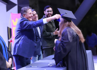 Egresan de Prepa Luciérnaga la 5ª generación del programa; Frangie entregó diplomas