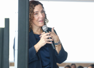 Marisa Laso da conferencia “Las Delicias de Emprender” en Coparmex Zapotlanejo