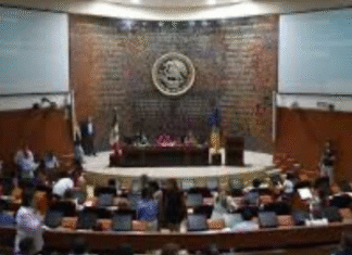 Discusiones y renuncias de Diputados calientan reforma judicial en Jalisco
