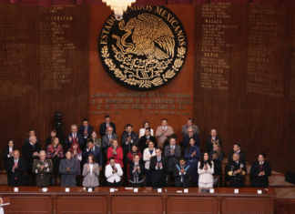 Pablo Lemus asiste a conmemoración del 109 aniversario de la Constitución de 1917