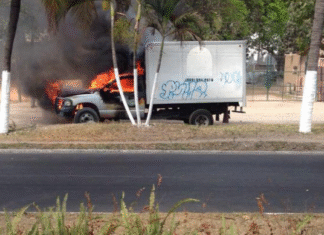 Persisten bloqueos en carreteras de Jalisco